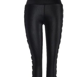 NWOT Style Reform Side Ruched Crotchet Leggins